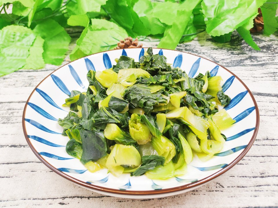 为了宝宝健康 哺乳期妈妈管好嘴的做法