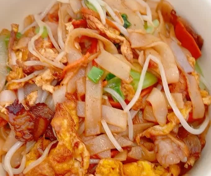 干炒牛肉河粉的做法