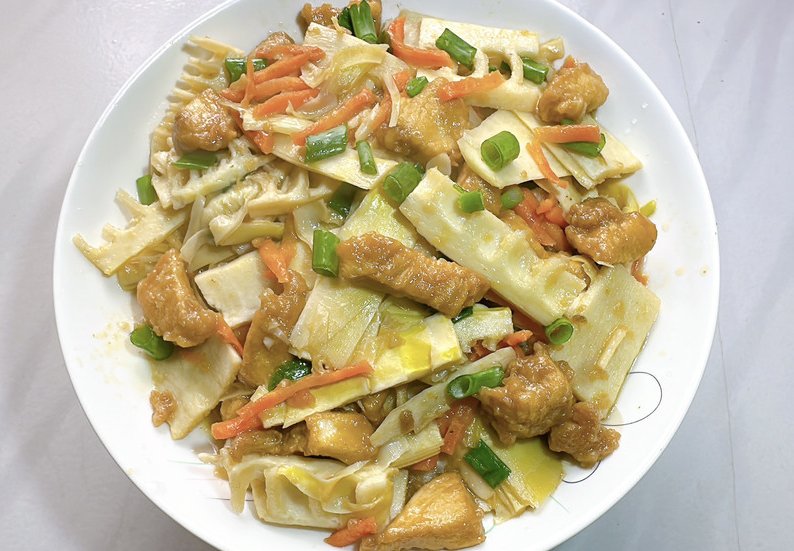 雷笋炒鸡胸肉的做法