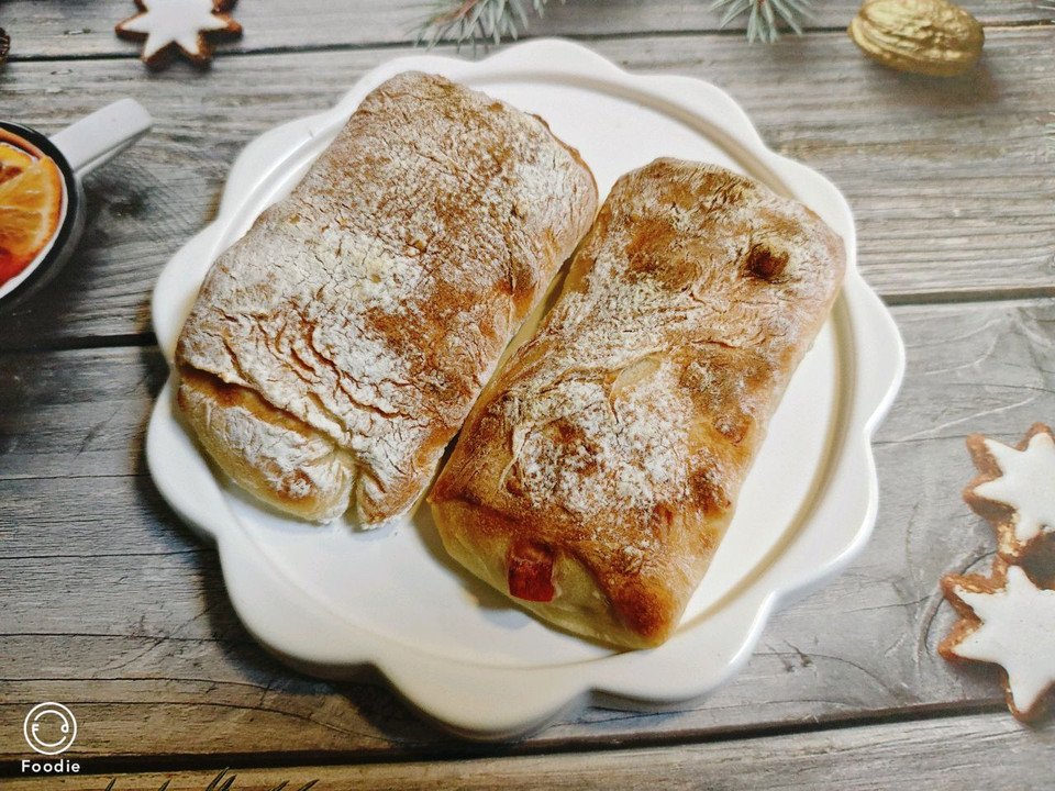 不用揉面的【恰巴塔】，可以做成【帕尼尼】哦！的做法