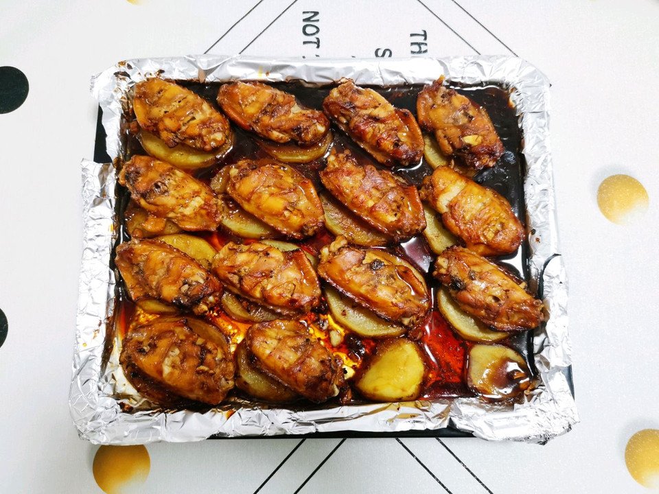 蜜汁烤鸡翅的做法