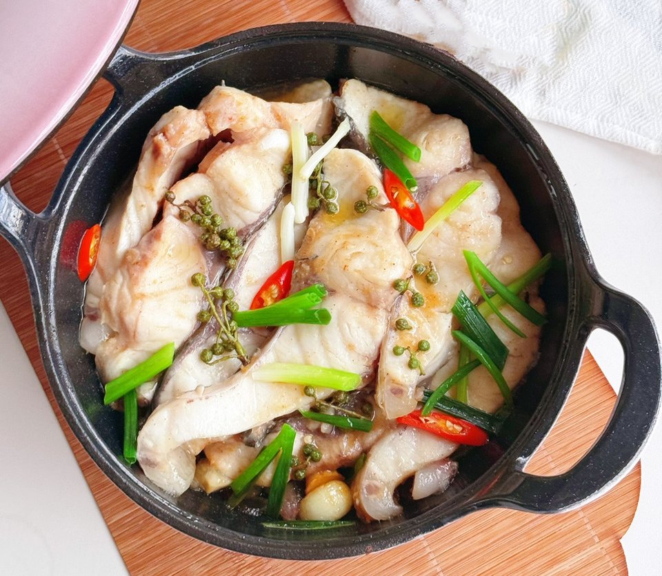 青花椒鱼腩煲的做法