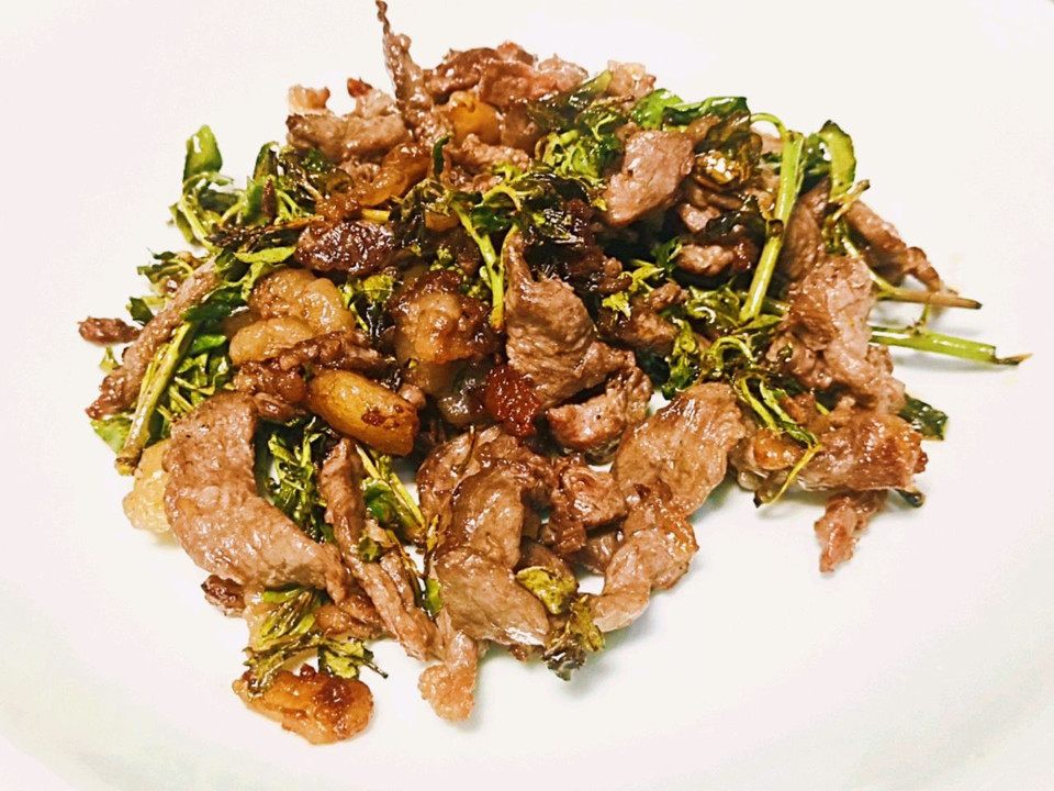 云南春日宴～花椒尖炒牛肉的做法