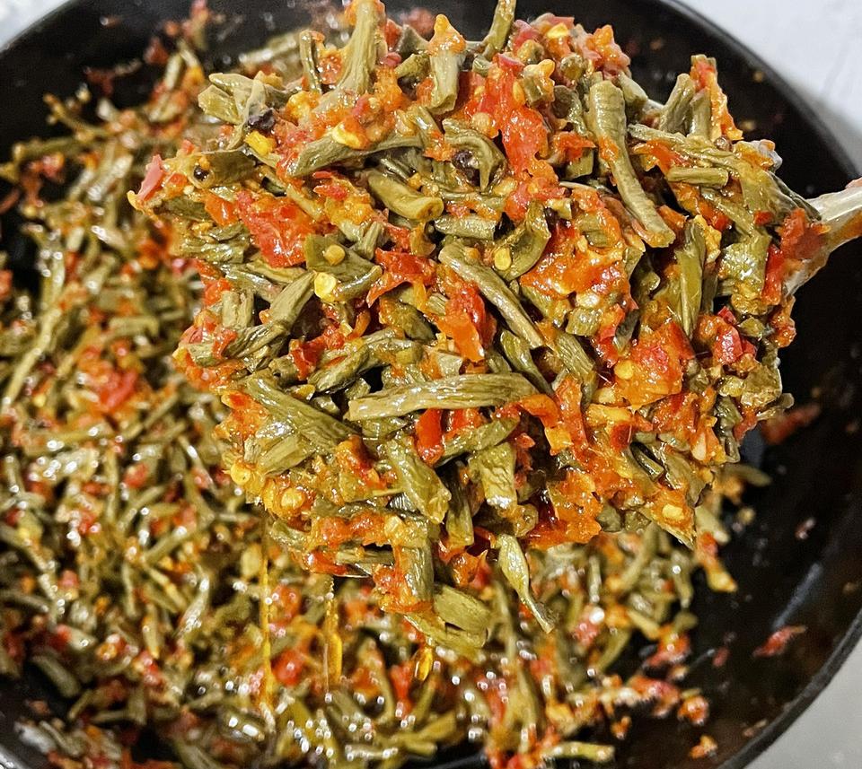 酸豆角辣椒酱的做法