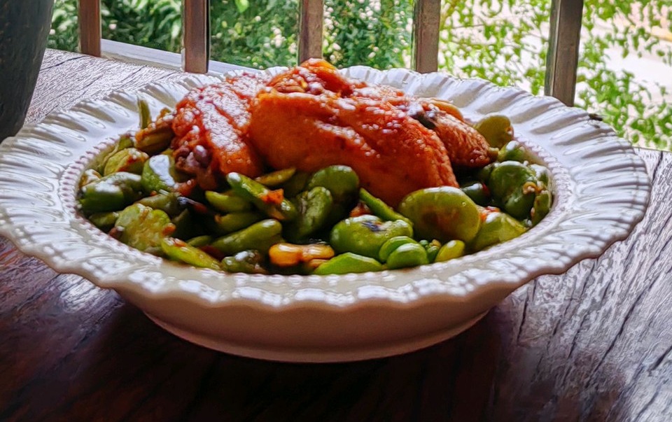 蚕豆和鸡翅这样做简直绝了的做法