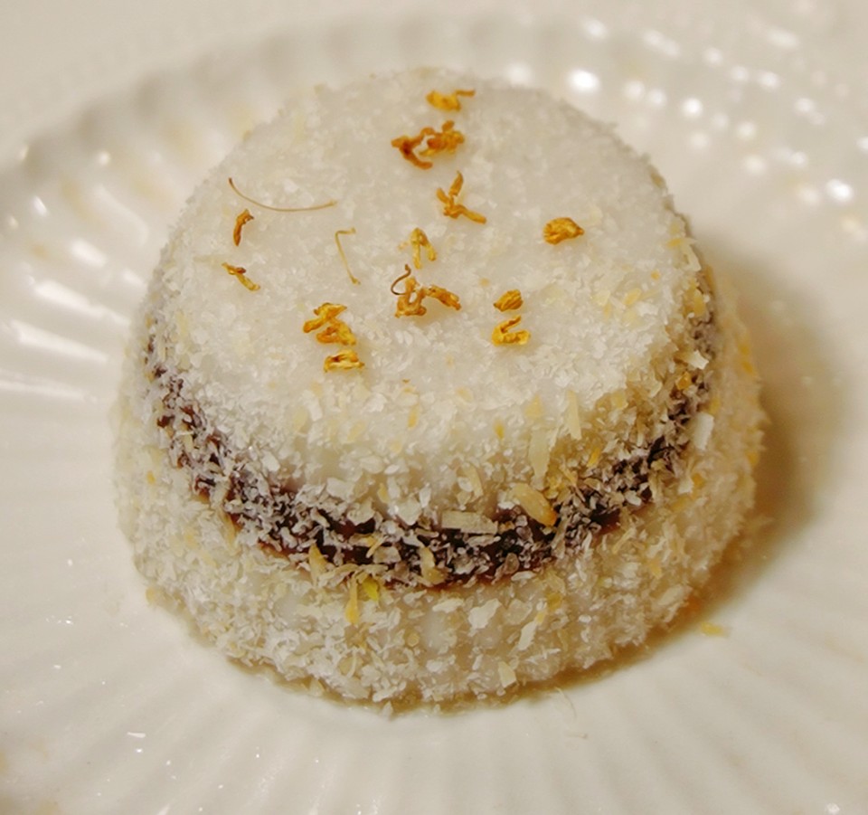 椰蓉豆沙马蹄糕，椰香四溢，红豆爆浆的做法