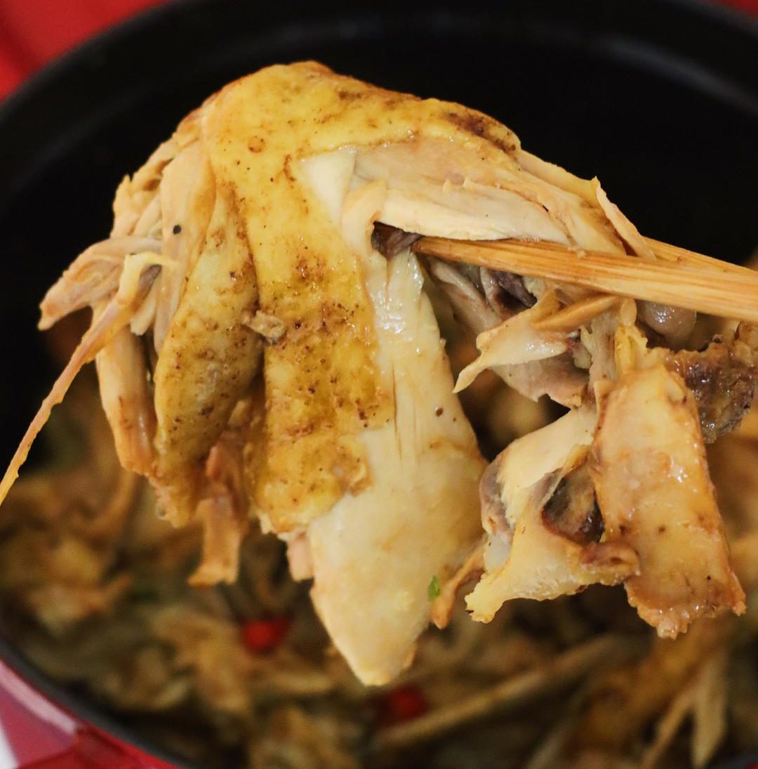 吸溜吸溜超下饭的葱油焖鸡的做法