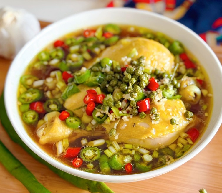 夏日开胃清爽｜藤椒手撕鸡的做法