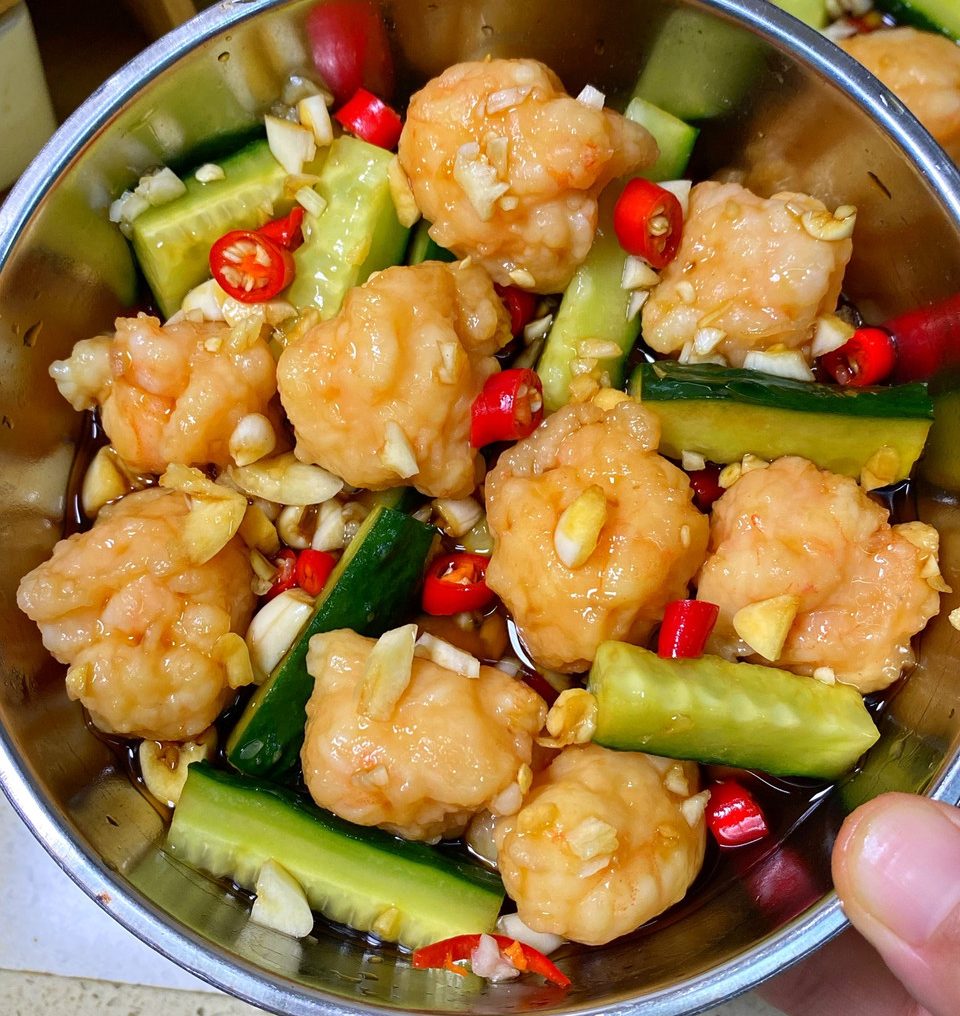 低卡减脂餐！清爽可口的凉拌黄瓜虾球的做法