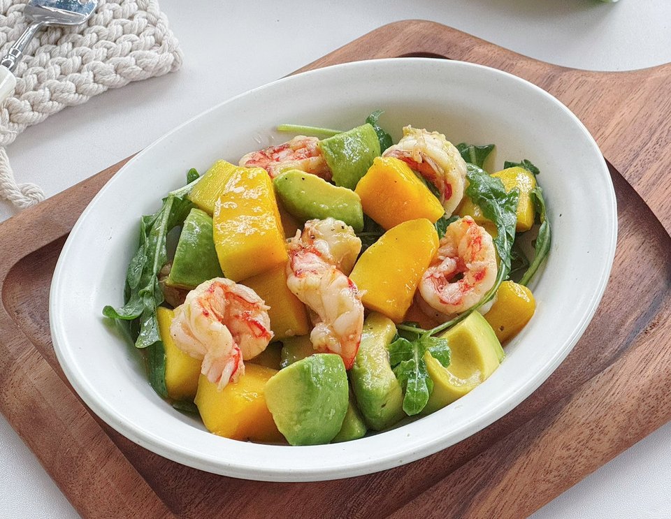芒果虾仁牛油果沙拉的做法