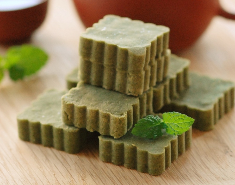 夏至手工制作绿豆糕～的做法