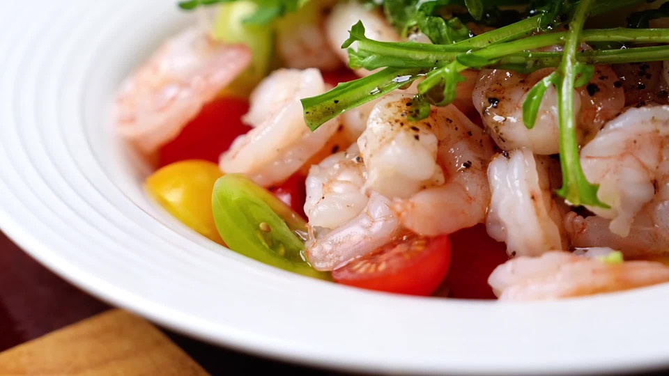 芒果虾仁沙拉的做法