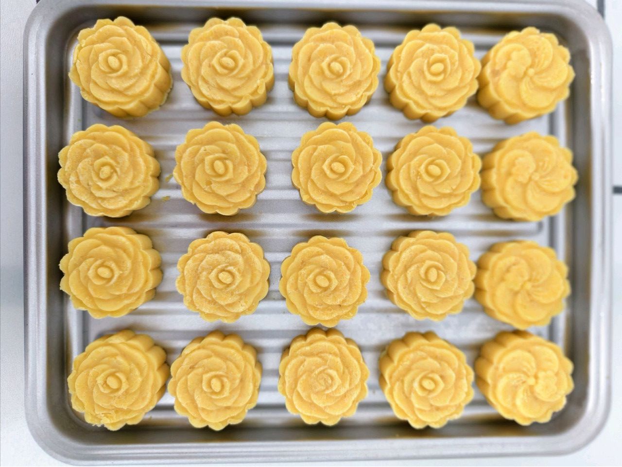 纯手工绿豆糕的做法