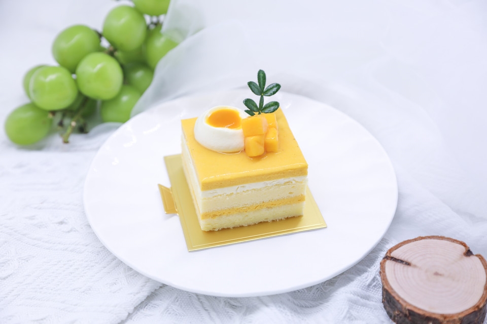 芒果香草慕斯的做法