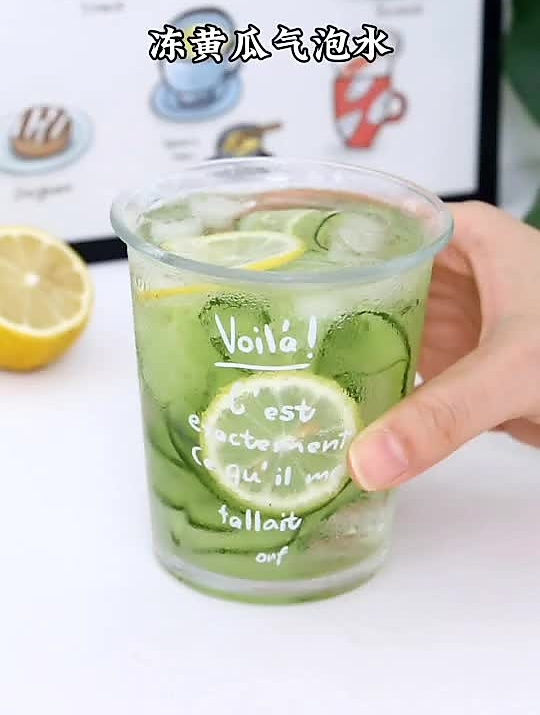 冻黄瓜气泡水真的巨清爽！的做法
