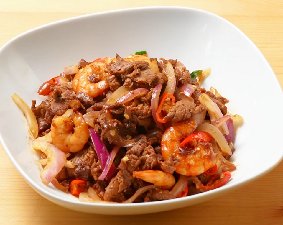 虾仁炒牛肉的做法