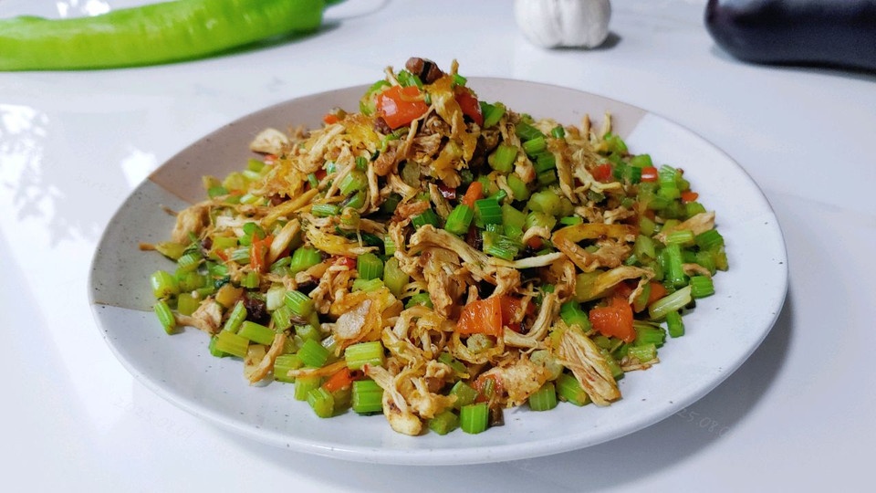 椒蒜豆豉芹菜肉的做法