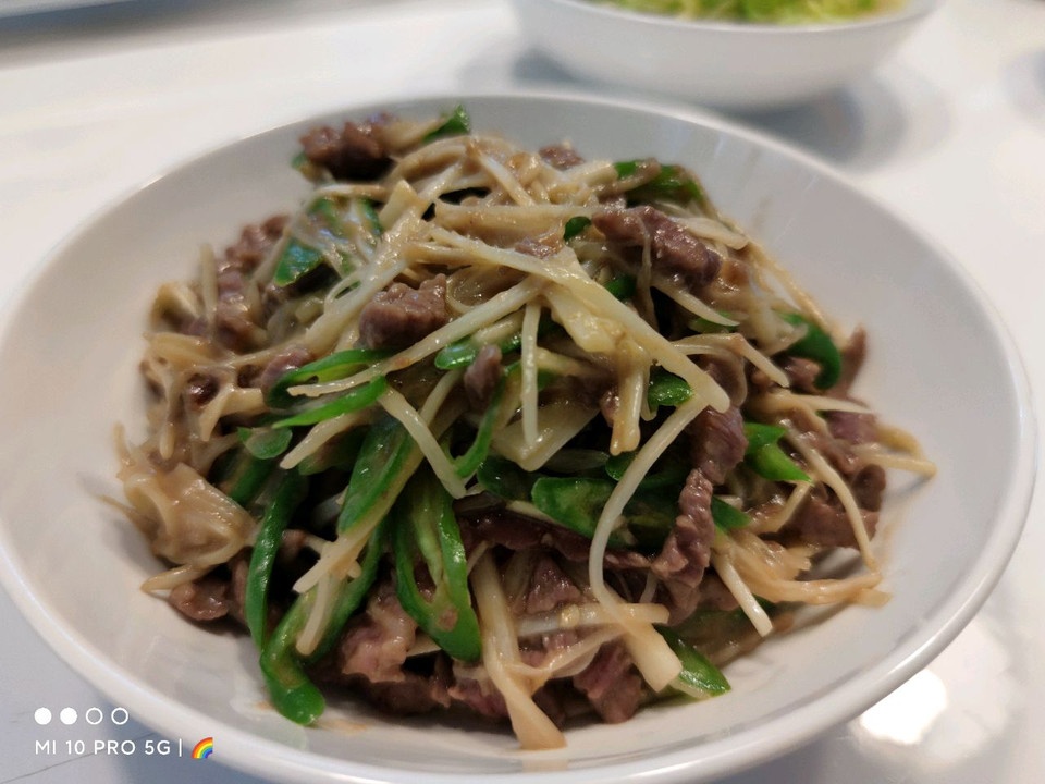 仔姜牛肉的做法