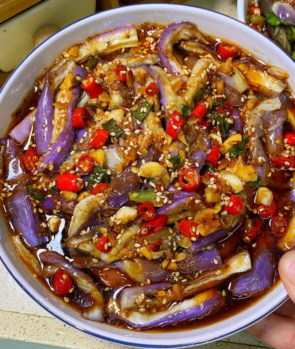 想告诉全世界这个凉拌茄子巨好吃！！的做法