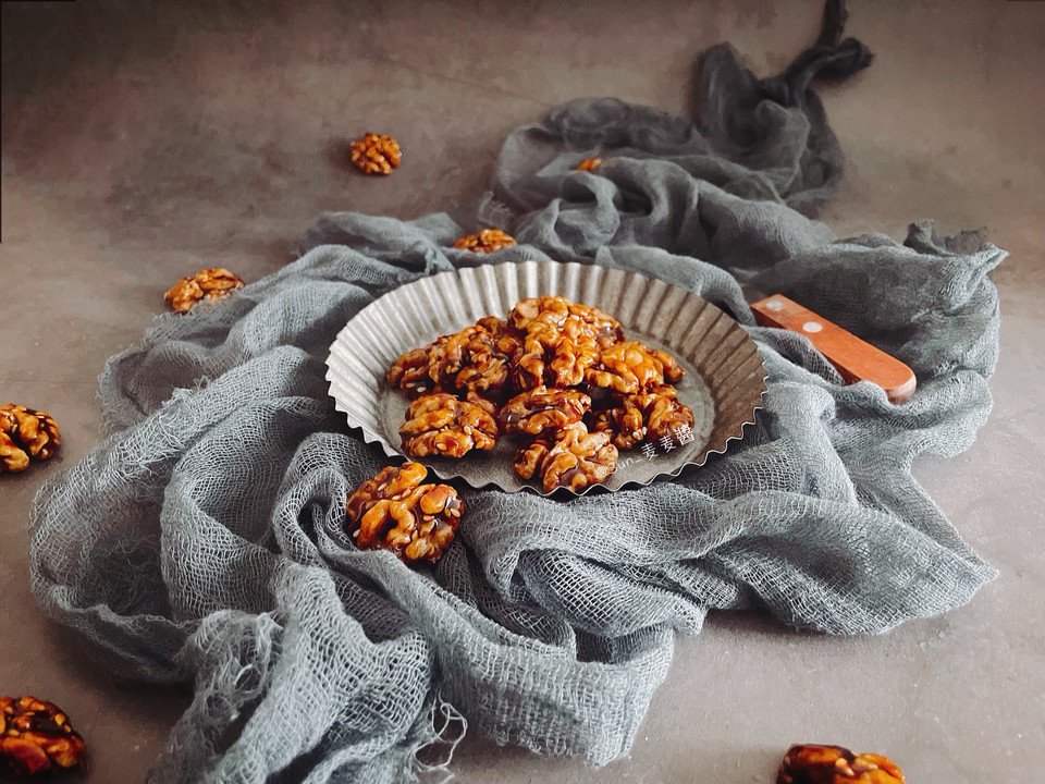 琥珀核桃仁的做法