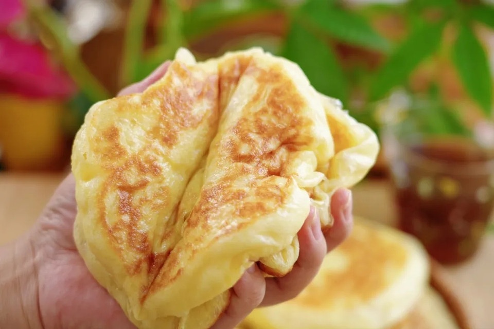 【宝宝辅食】鸡蛋泡泡饼的做法