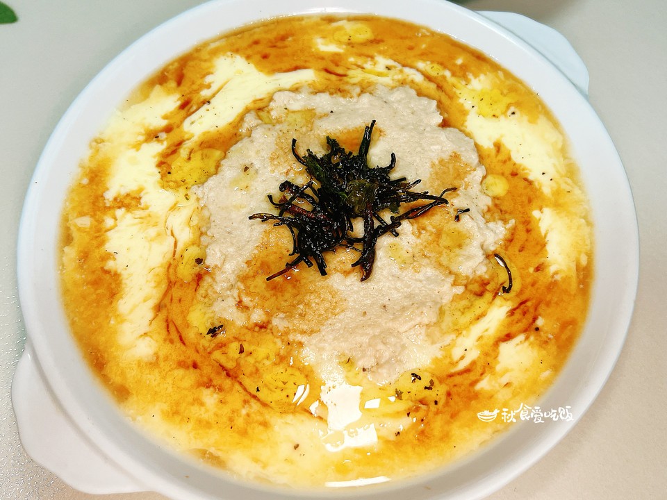 马蹄肉饼蒸蛋，狮子头的平替，又软又脆超美味的做法