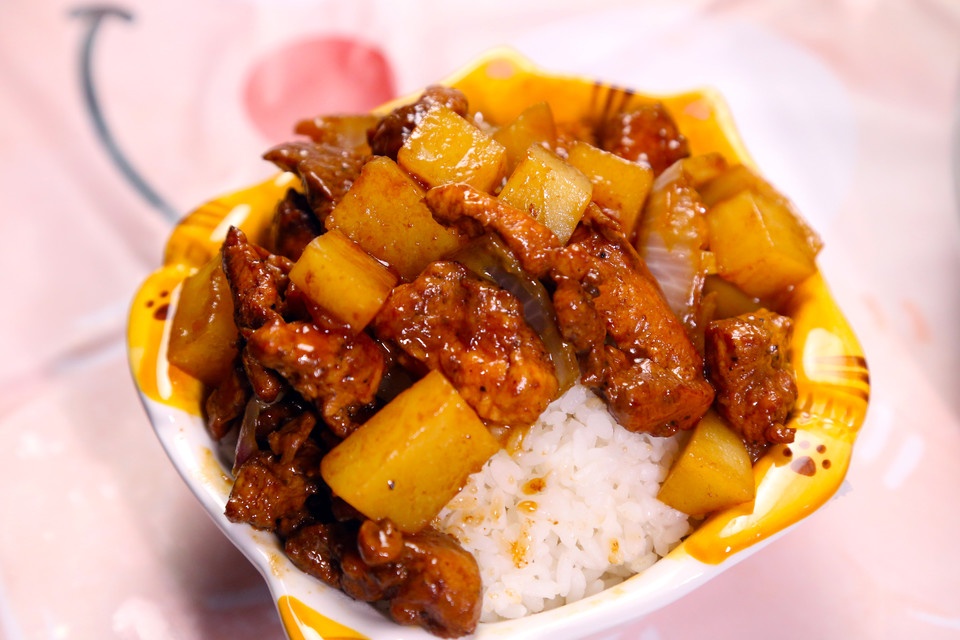 快手菜土豆鸡肉焖饭的做法