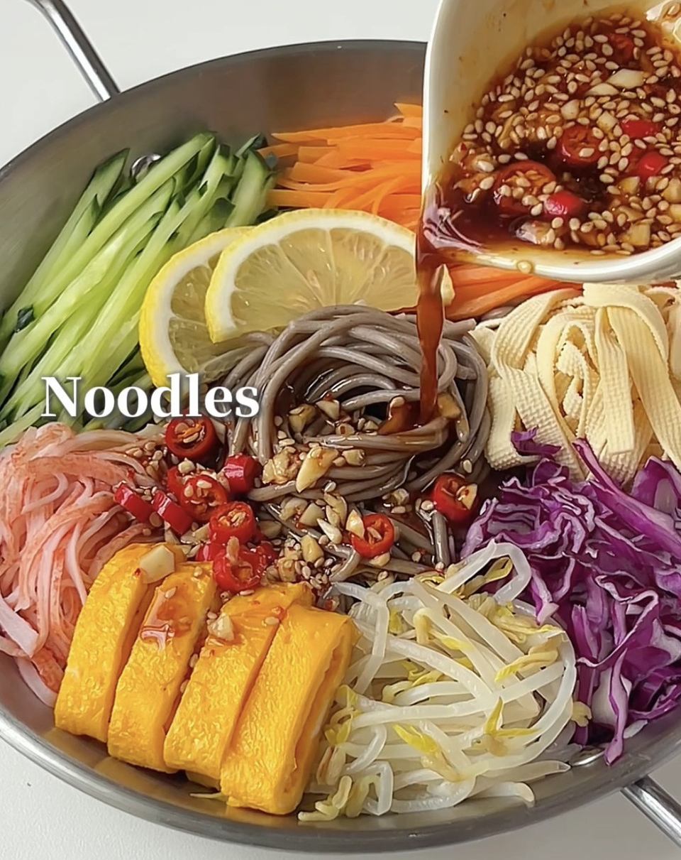 凉拌荞麦面的做法