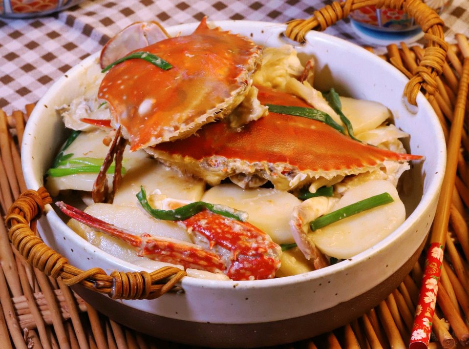 梭子蟹炒年糕的做法