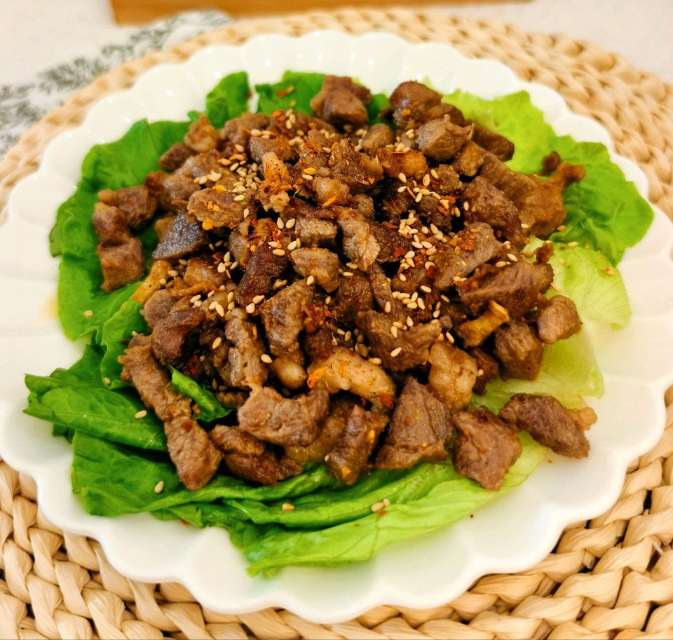 孜然羊肉粒的做法