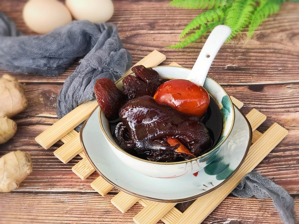 月子食谱 驱寒暖胃 猪脚姜醋的做法