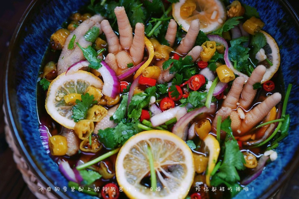 柠檬鸡爪的做法