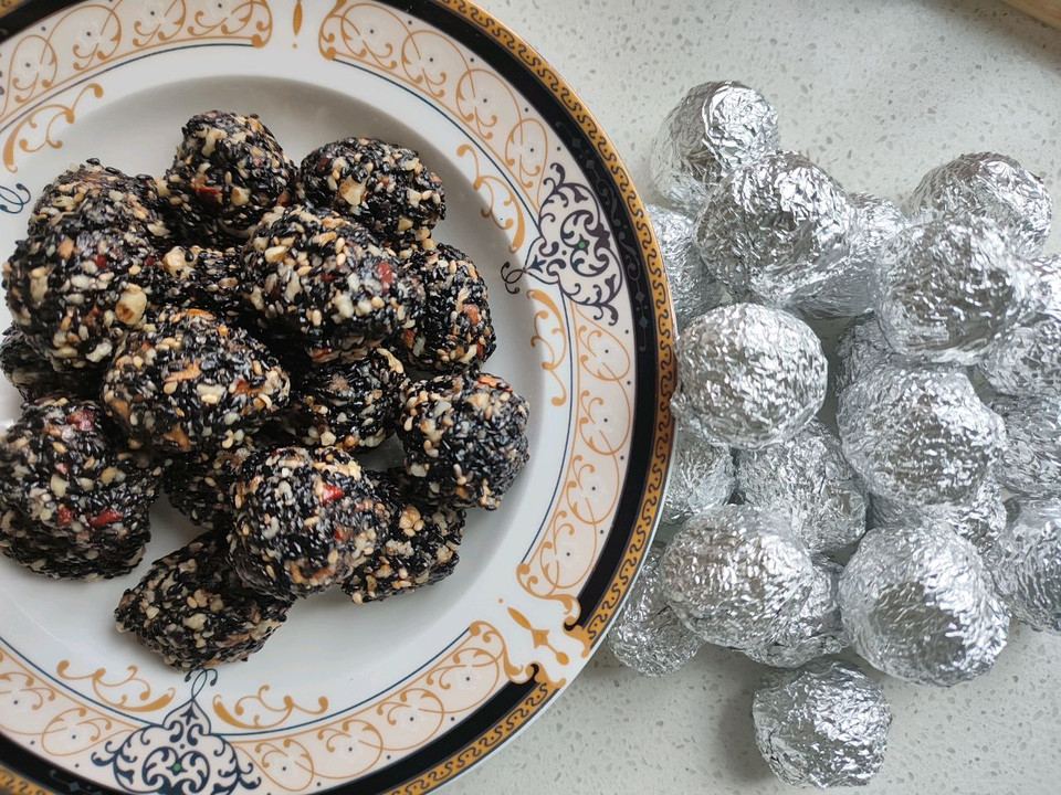 自制黑芝麻丸的做法