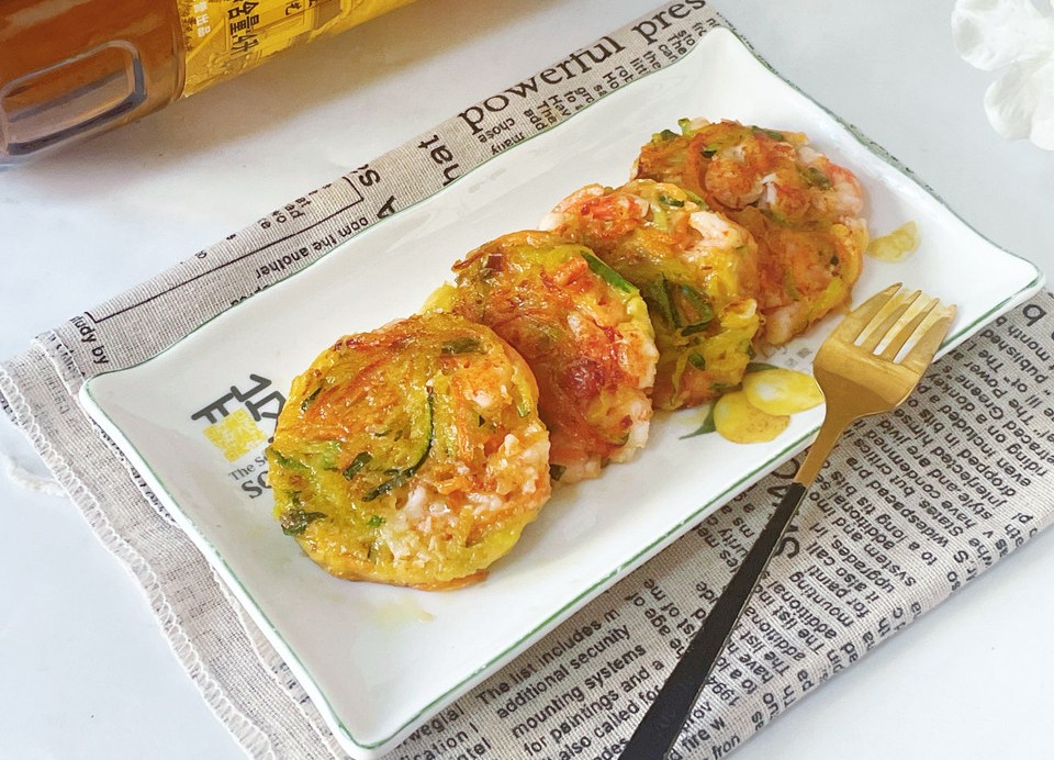 蔬菜鲜虾饼的做法