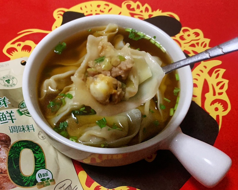 鲜肉扇贝馄饨的做法