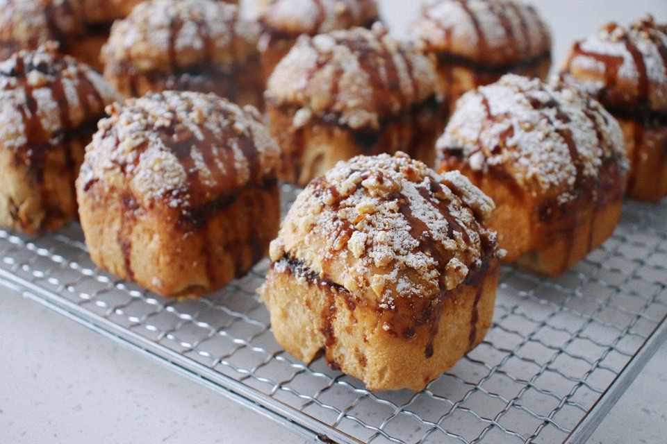 糯叽叽的秋冬季美食｜红糖麻薯坚果小面包的做法