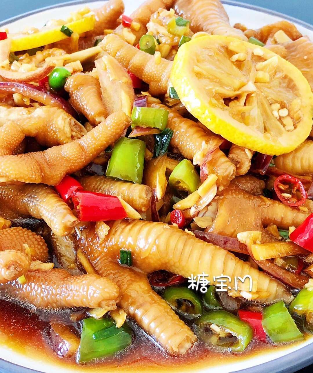 【柠檬酸辣鸡爪】自制超级无敌美味的网红鸡爪的做法