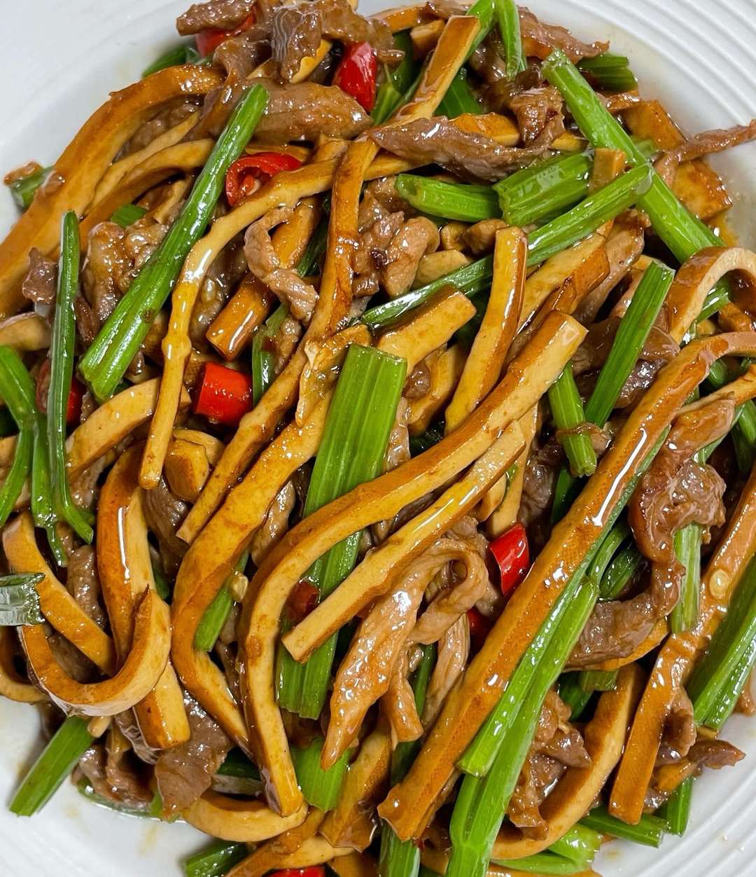 芹菜豆干炒肉丝