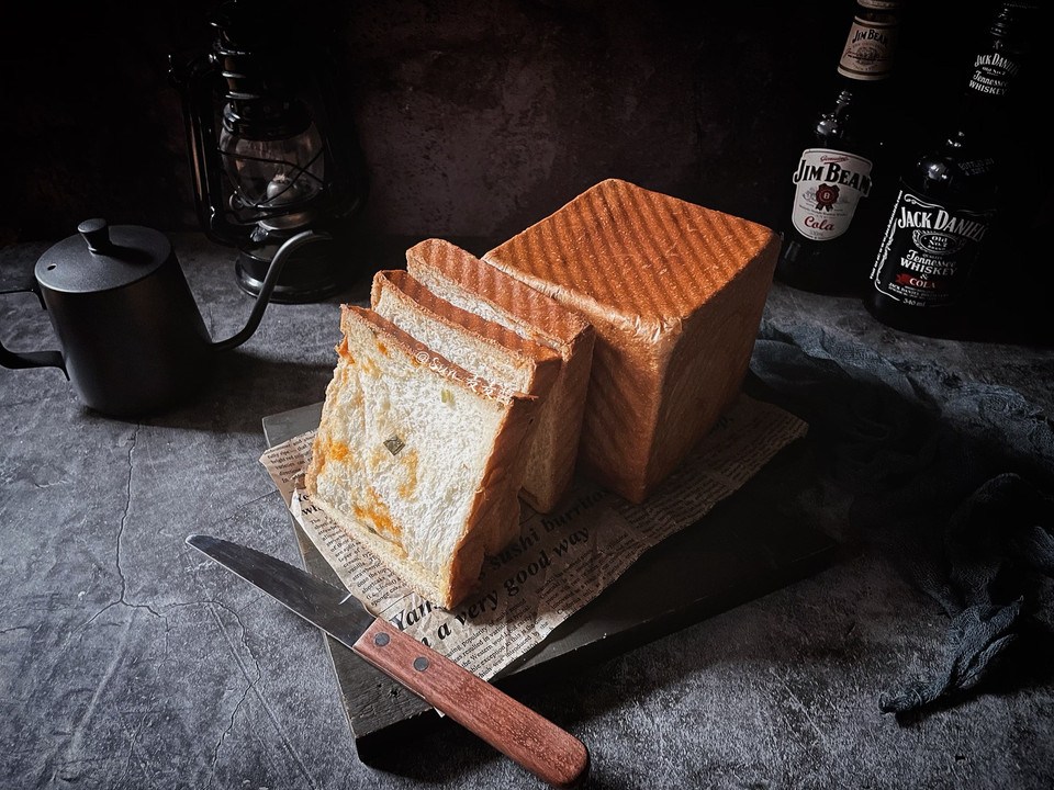 香葱肉松奶油吐司