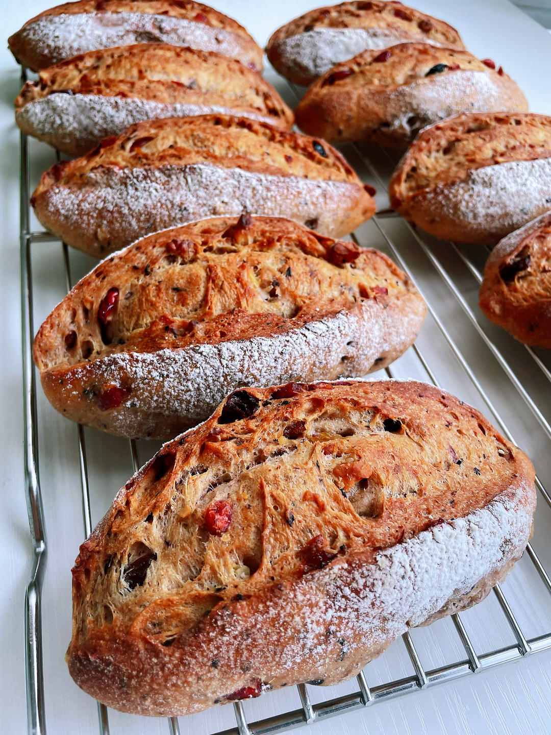 蓝莓坚果全麦软欧包~低油低糖