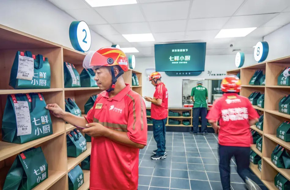 京东的外卖大招，居然是下场炒菜