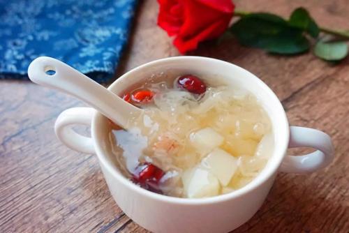 秋季清心润燥 四种白色食物必吃