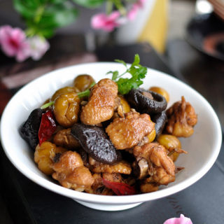 生完孩子后严重脱发，这是正常的吗？