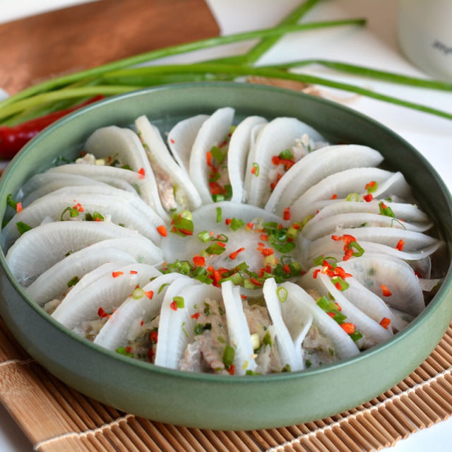 夏天皮肤问题多，吃什么能护肤？