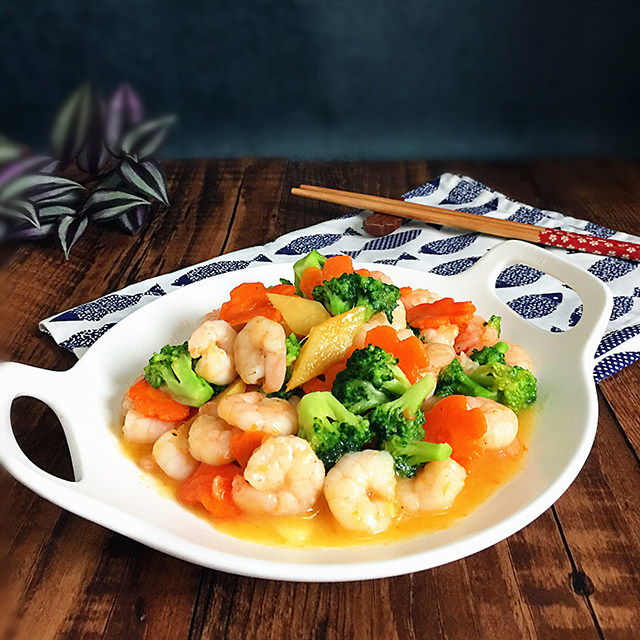 40岁女人保养首先要做的是抗衰老！