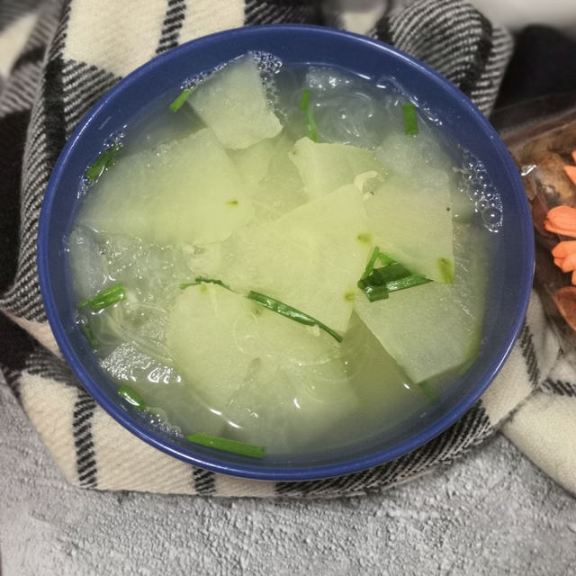 减肥蔬菜汤，越喝越瘦