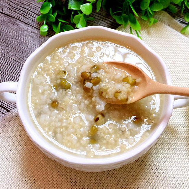 夏天没胃口，推荐6款养胃粥