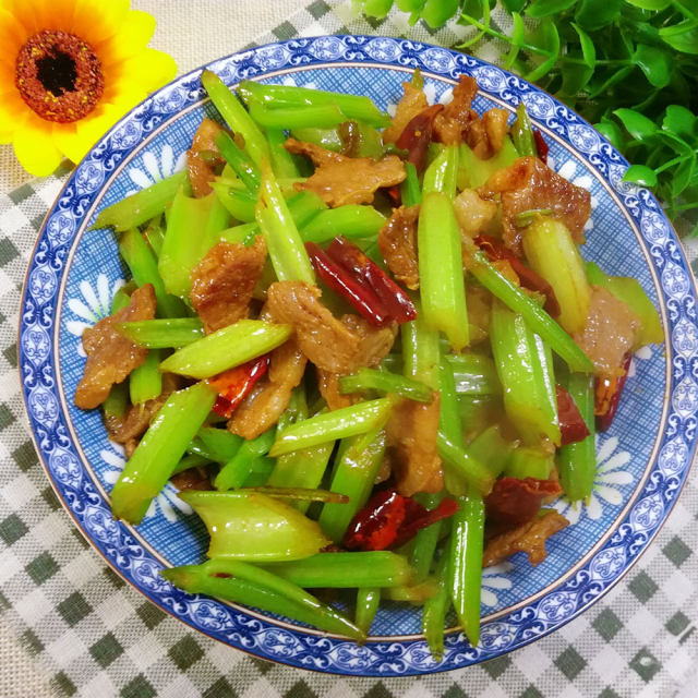 高血压患者人群多，吃什么好？