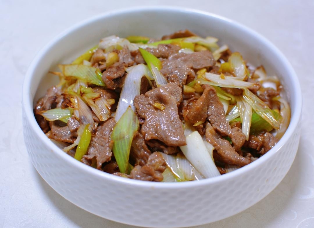 葱爆羊肉的做法