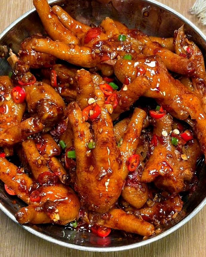 家常菜 好吃到破防的香辣鸡爪的做法